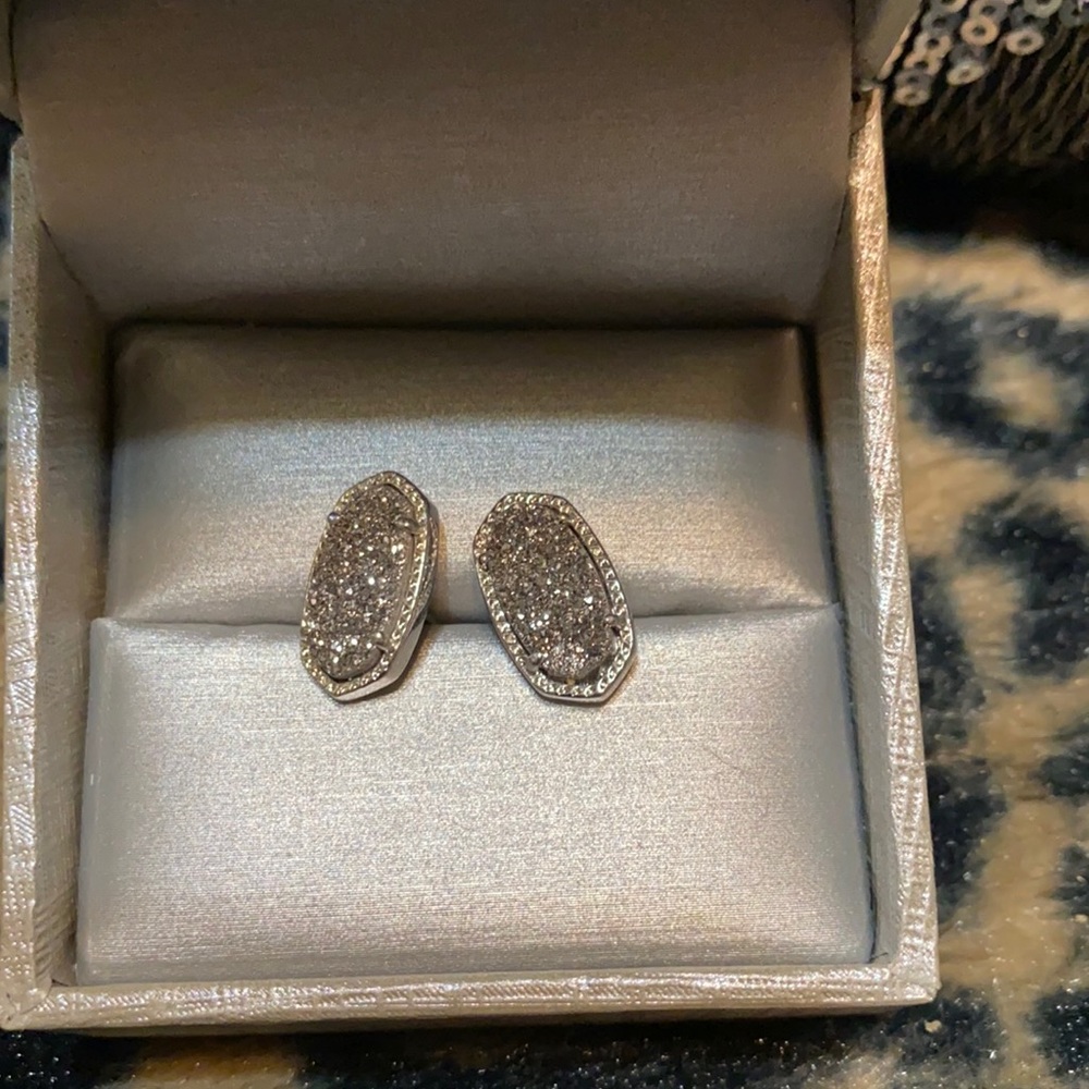 Earrings. Silver druzy